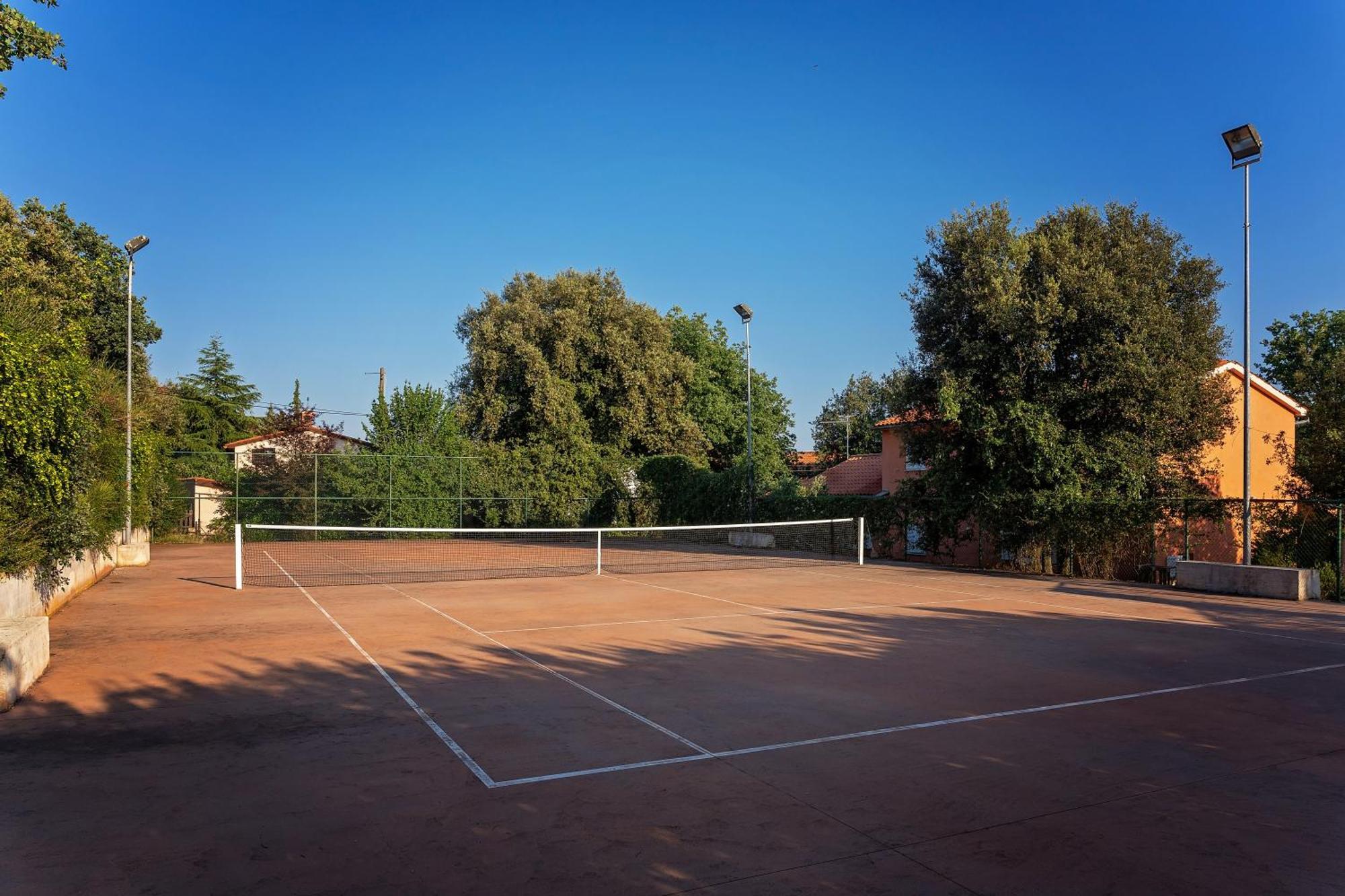 Guesthouse "Barboska" - Big Outdoor Swimming Pool & Private Tennis Court Vodnjan Eksteriør billede